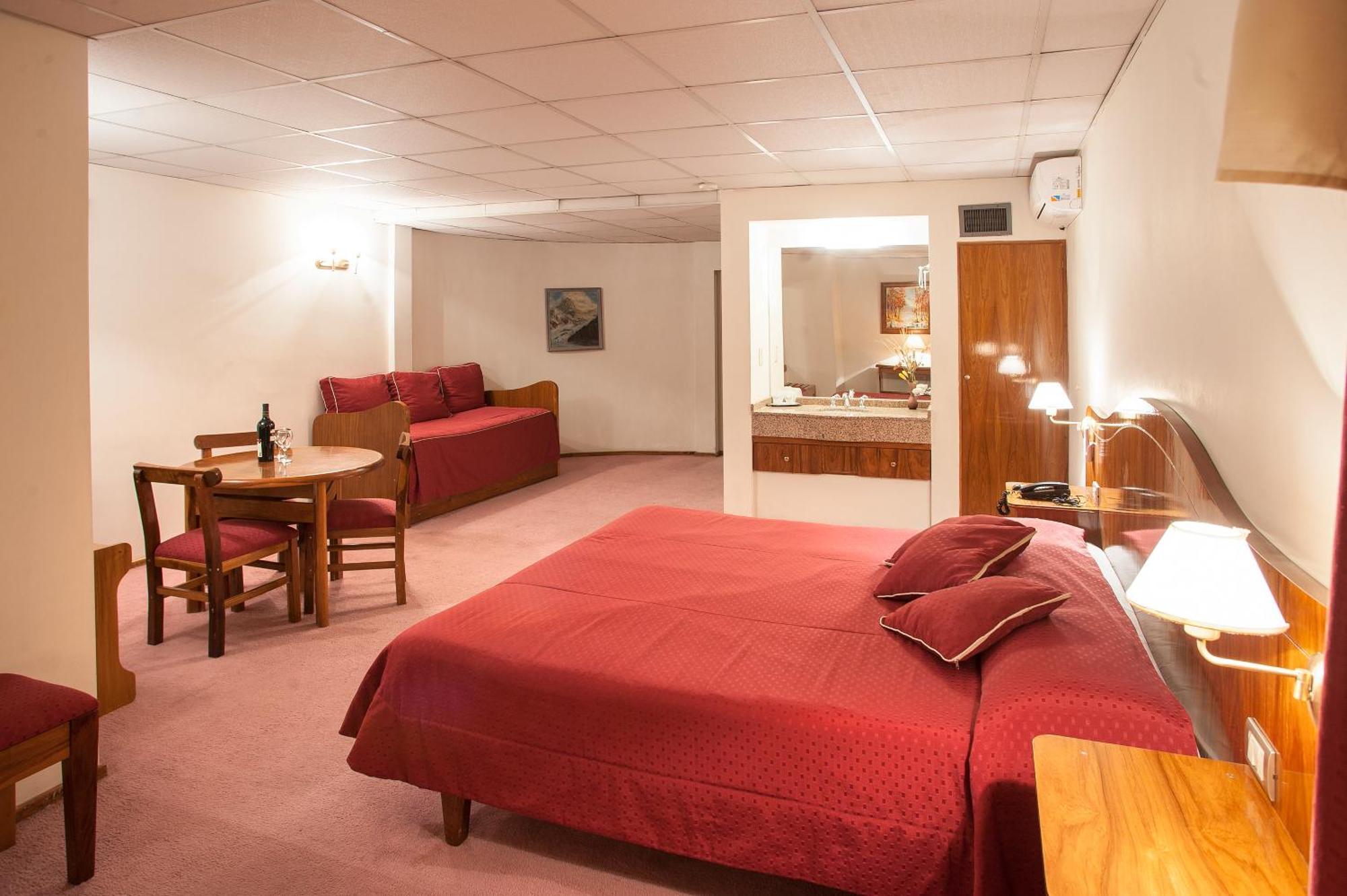 Basic Triple Room