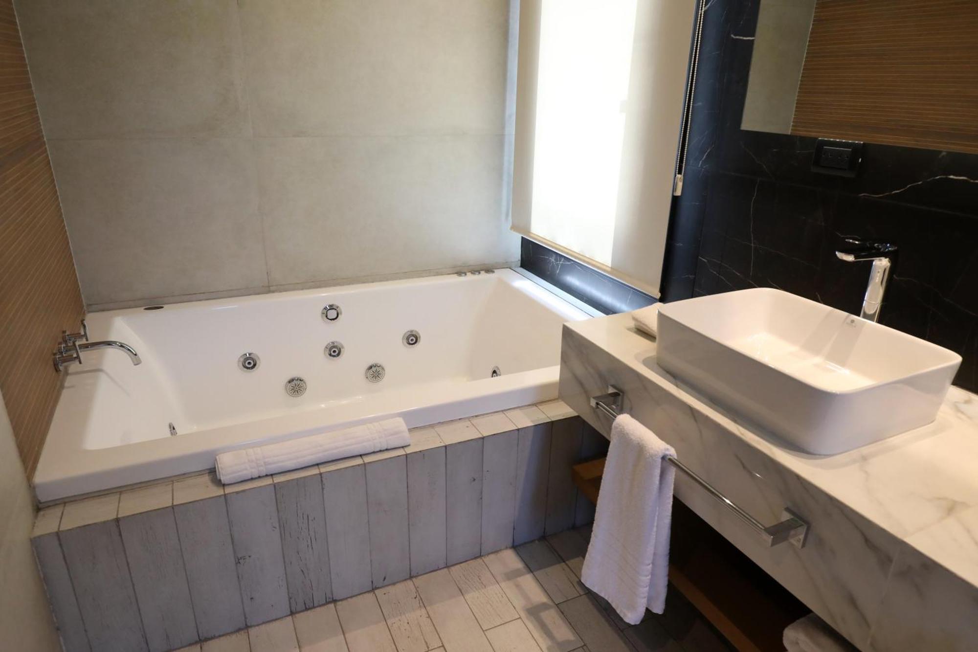 Presidential Suite,1638650074:JPEG