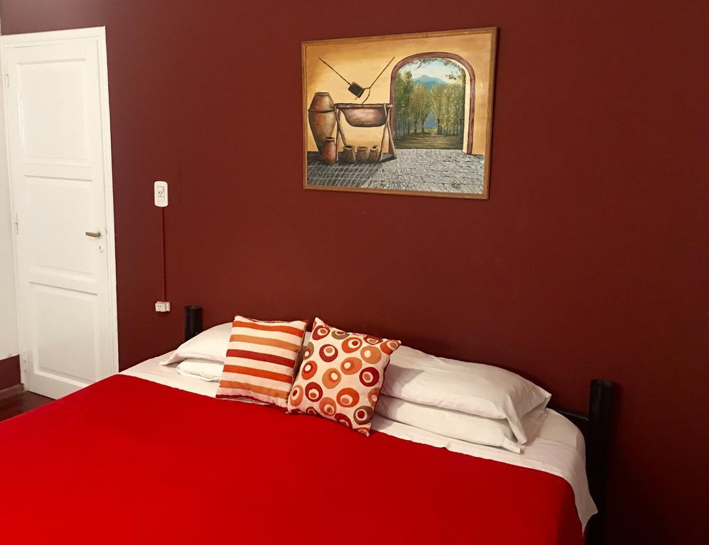 Quarto com Cama de Casal ou 2 de Solteiro
