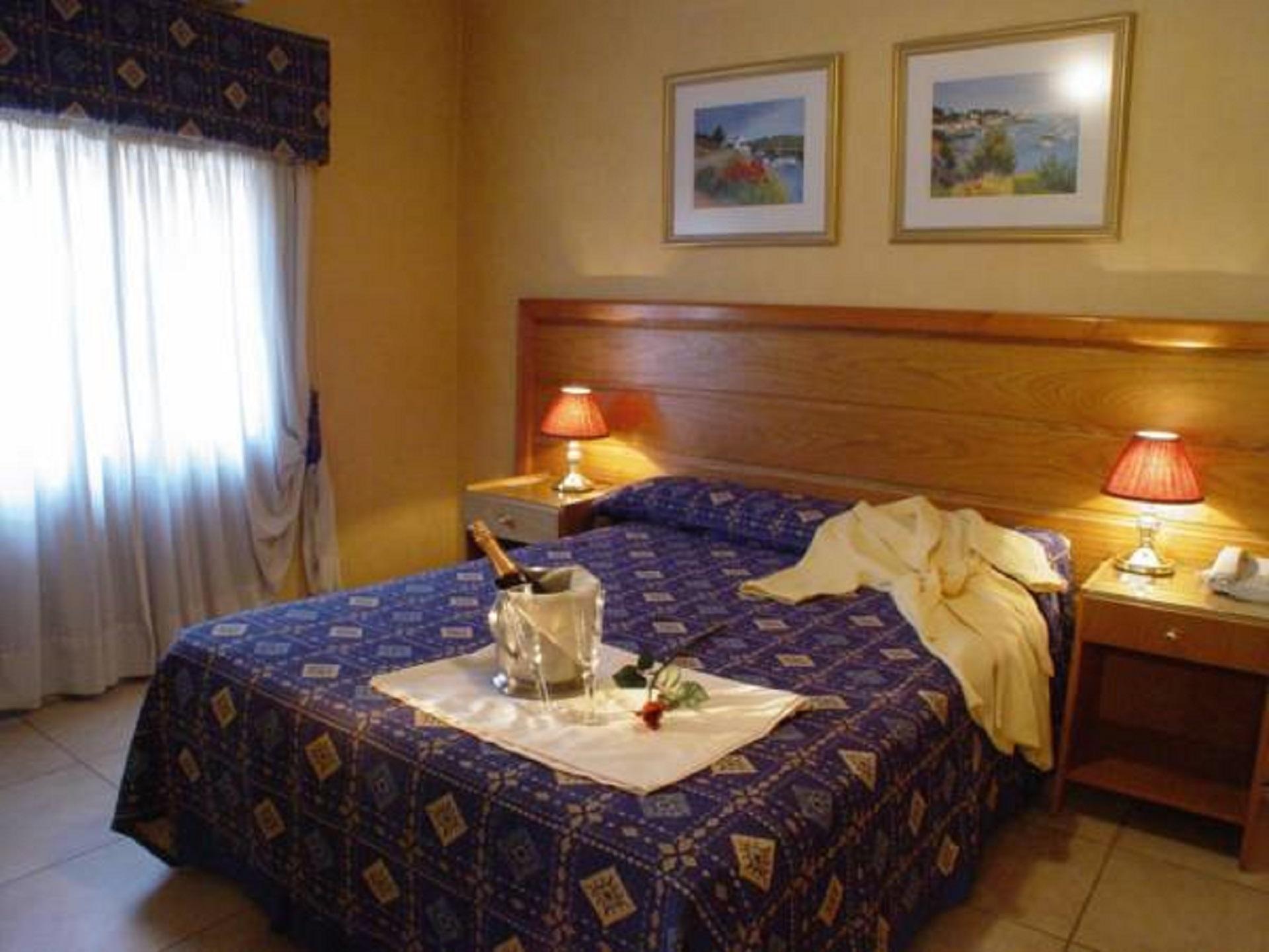 Double Room,734811046:JPEG