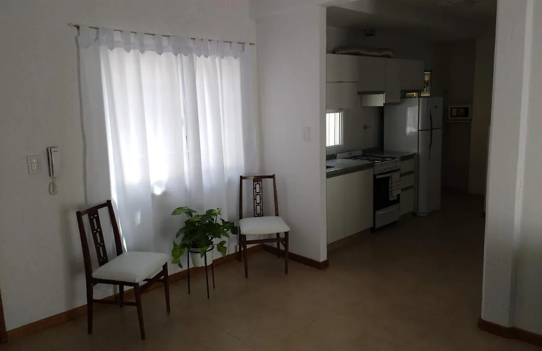 Hermoso Departamento En Mendoza-1