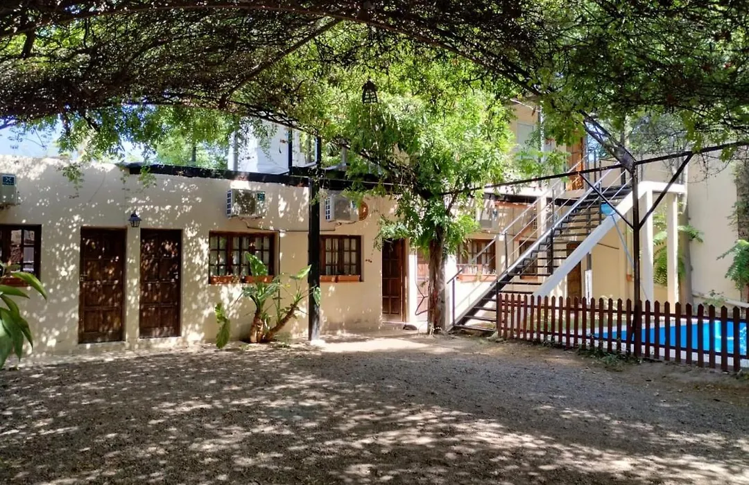 Posada Chalet de Bassi-1