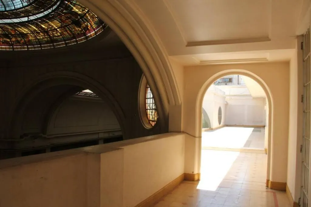 2 Habitaciones Y Sala Historico Edificio Pleno Centro-1