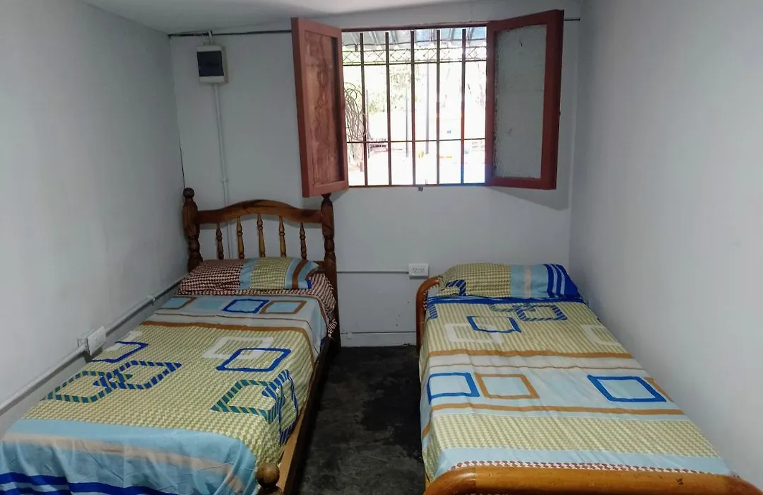 Casa Con Pileta-1
