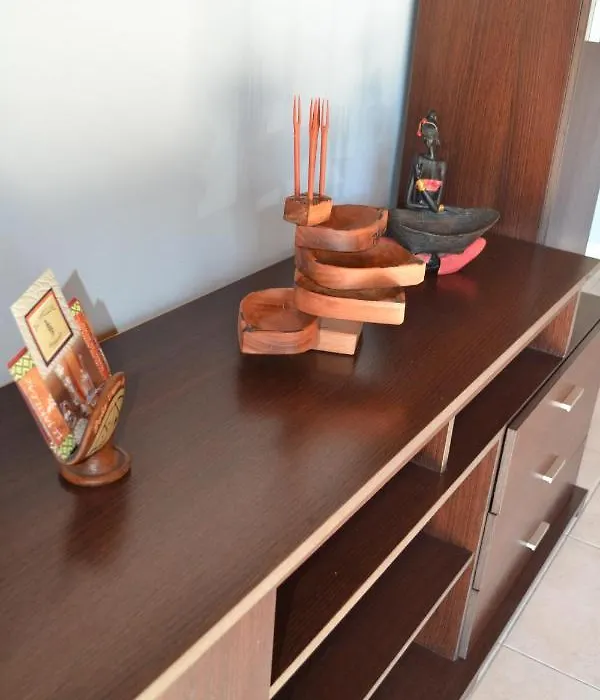 Departamento Completo, Cochera, Parrilla. Zona Parque Central-1