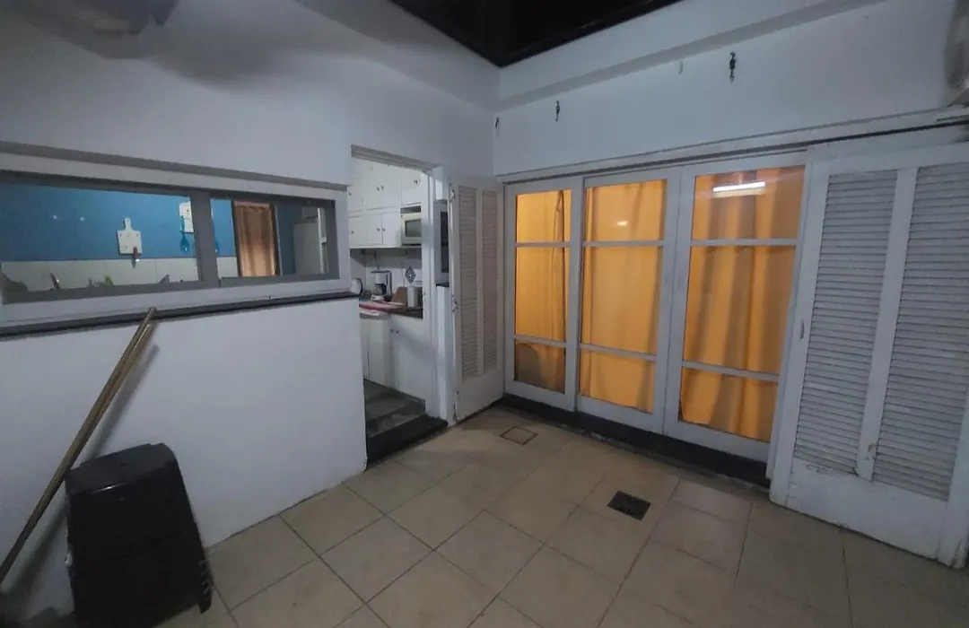 Departamento/Casa Con Patio Inmejorable Zona En Centro Mendoza Frente A Plaza Independencia-1