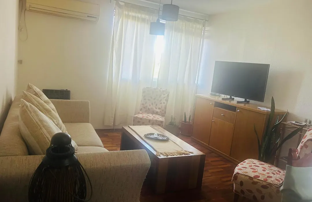 Apreciando la montaña, departamento centrico-1