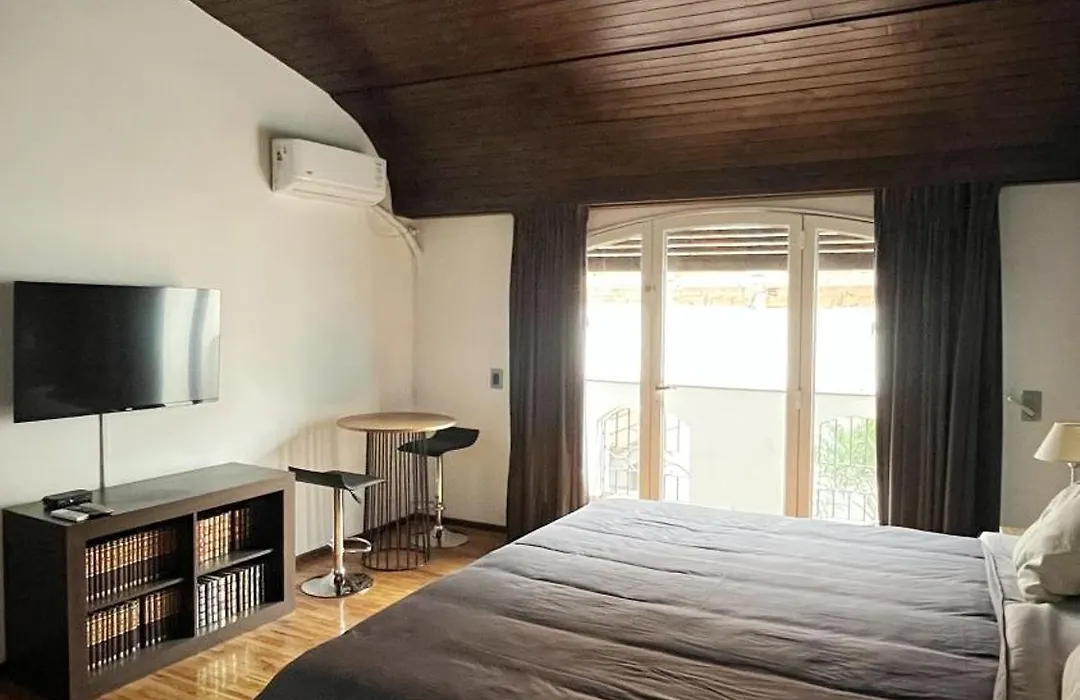 Arístides Lodge-1