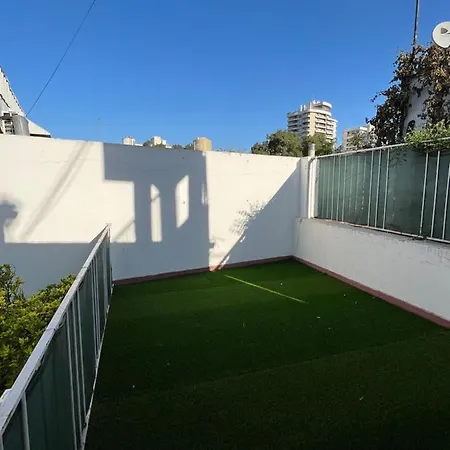 Acogedora Casa En El Barrio Bombal Con Cochera-3