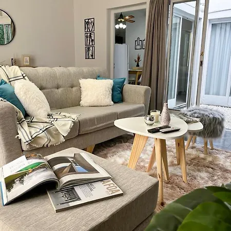 Hermosa casa estilo nórdico en tranquilo barrio céntrico-2