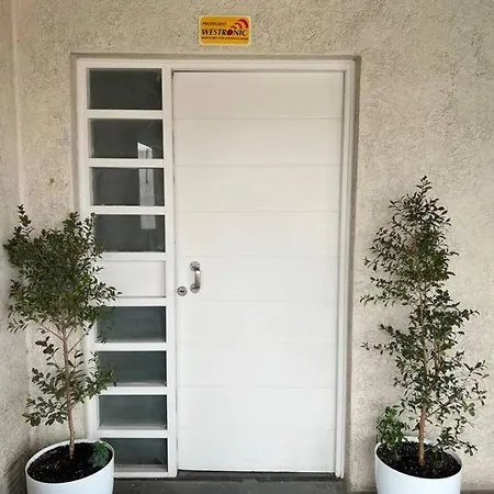 Apartamento Moderno Departamento, En La Mejor Zona De Mendoza-2