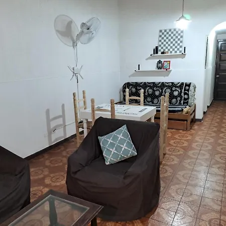 La Colonial-2