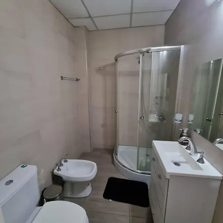 Departamento Mendoza, cómodo y de buena zona-3