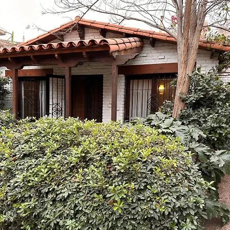 A Small Cottage In The City-3