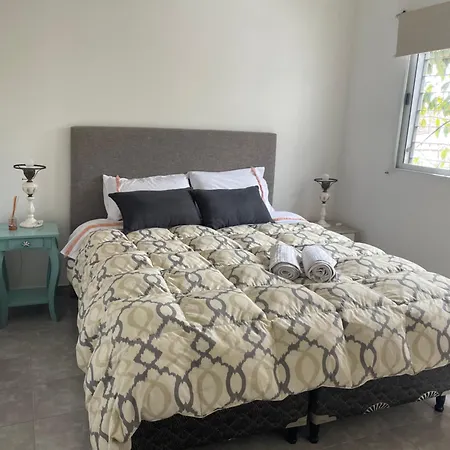 Anita'S House-2