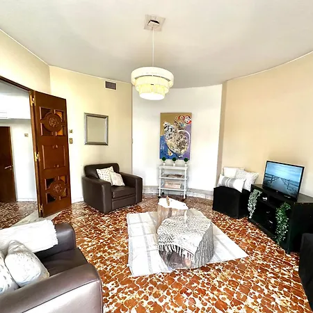 Casa En La Mejor Ubicacion!-3
