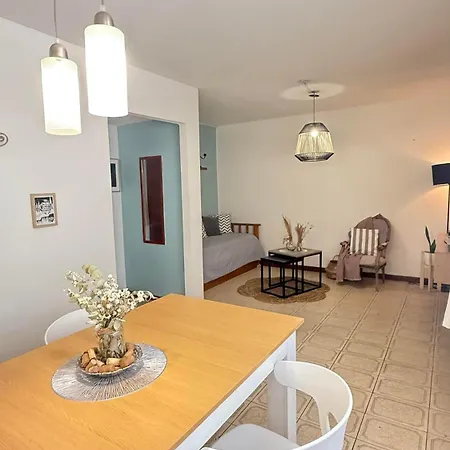 Departamento Estrategico En Pleno Centro De Mendoza, A Una Cuadra De Av San Martin Y Peatonal Sarmiento, Pellegrini Apartments El Cielo-2