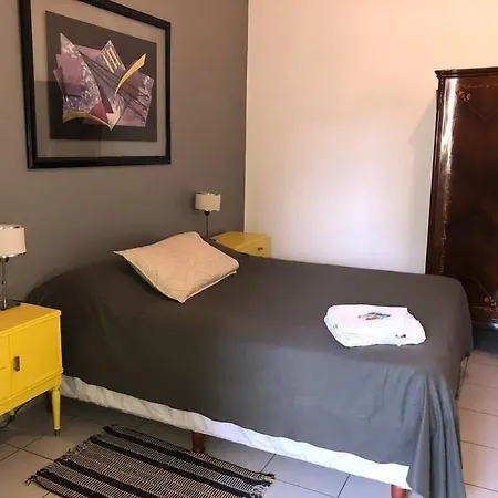 Gorilla Hostel-2