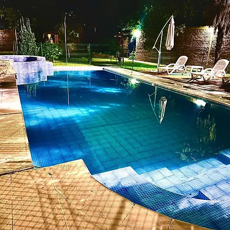 Shangri la - Casa y Pileta Privada-2