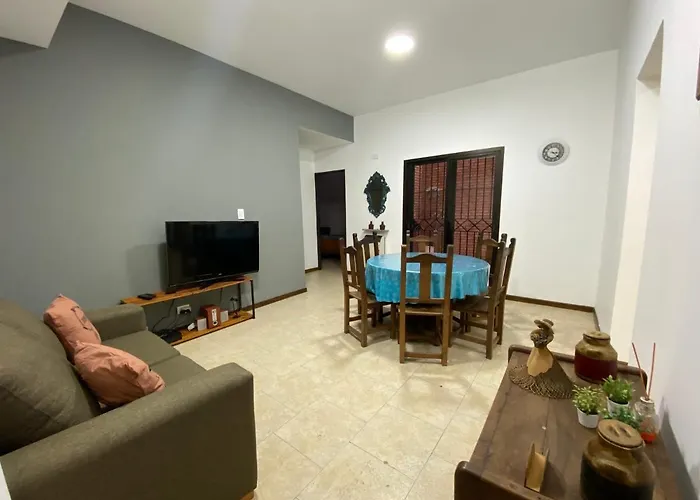 Excelente Y Amplio Dpto 3 Dormitorios C Cochera Privada Mendoza que aceita animais de estimação