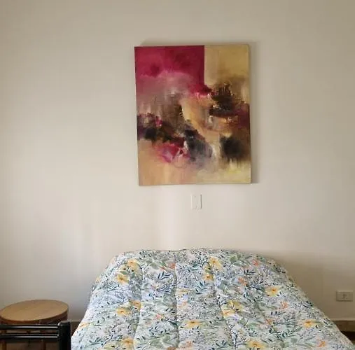 Monoambiente Centro De Mendoza A Una Cuadra Peatonal Sarmiento que aceita animais de estimação