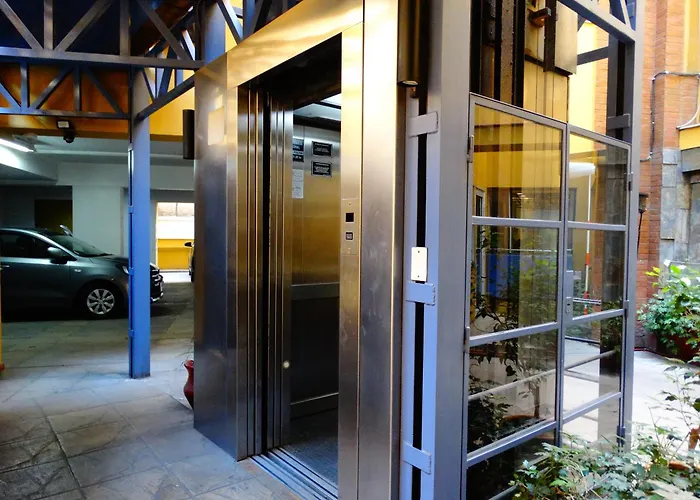 Hotéis perto de Praça de Itália