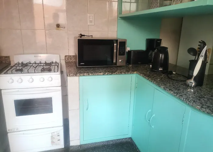 Casa Para Dos A Ocho Personas Con Estacionamiento Para Dos Autos Y Desayuno O Merienda Incluido Mendoza que aceita animais de estimação